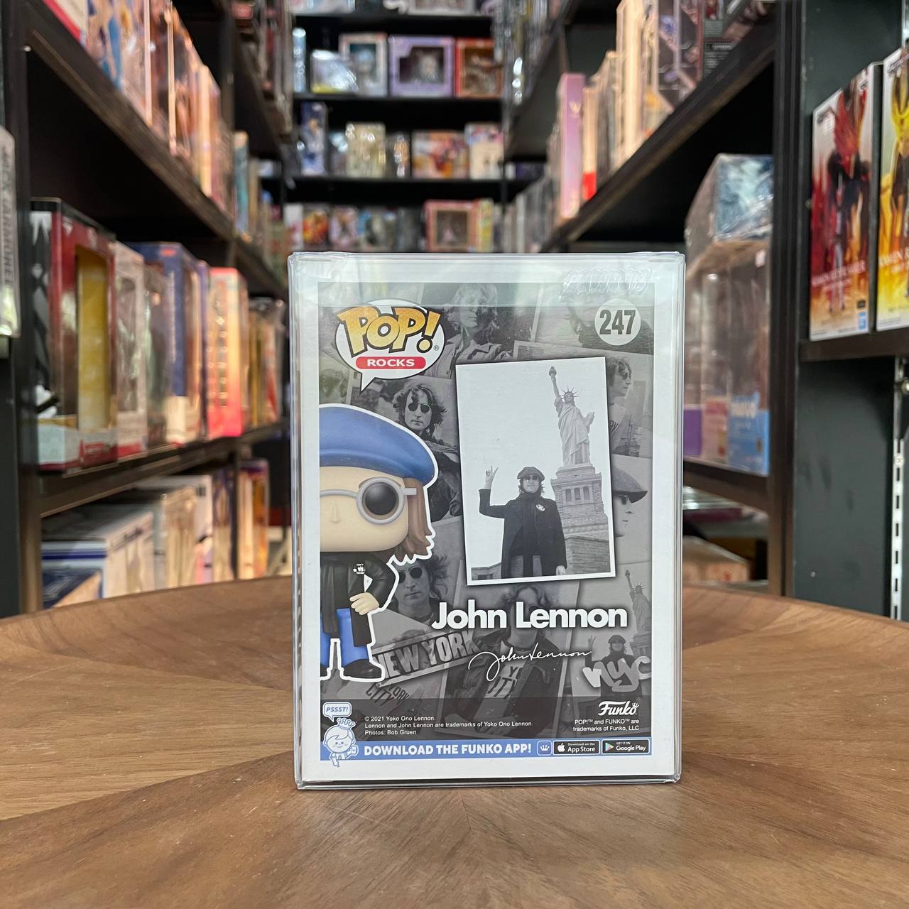 Funko Pop! Rocks Chase John Lennon #247 Funko Shop Exclusive